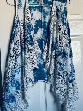 Chico's Blue and White Crochet Lace Open Vest